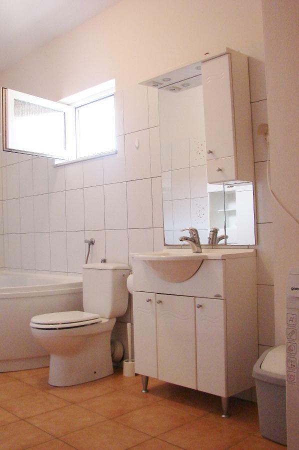 Nera Apartment โบรดาริตซา ภายนอก รูปภาพ